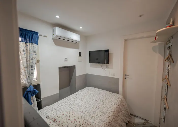 Bed & Breakfast Lighthouse Flat 3*