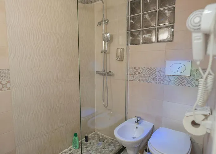 Lighthouse Flat Bed & Breakfast 3*